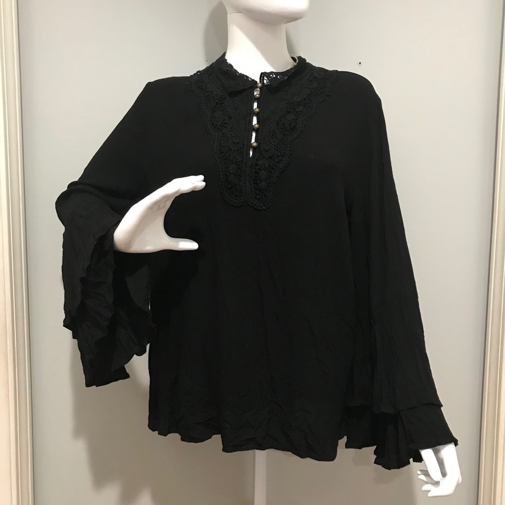 Entro Blouse black 100% rayon sz L NWT